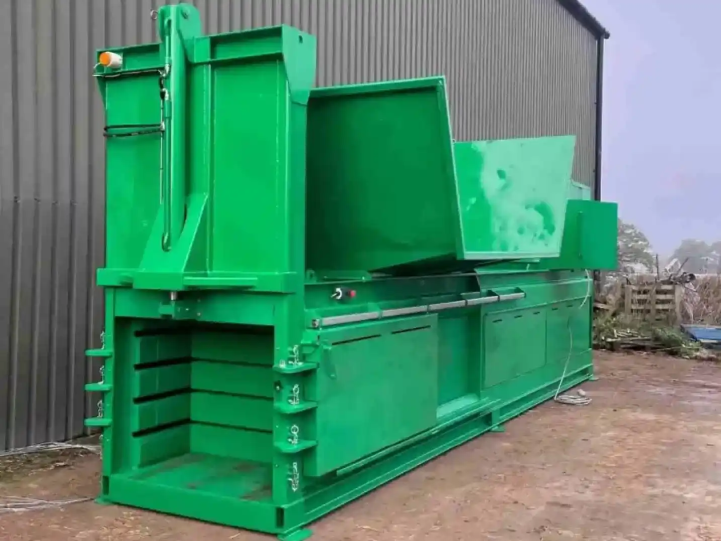 Horizontal Waste Baler